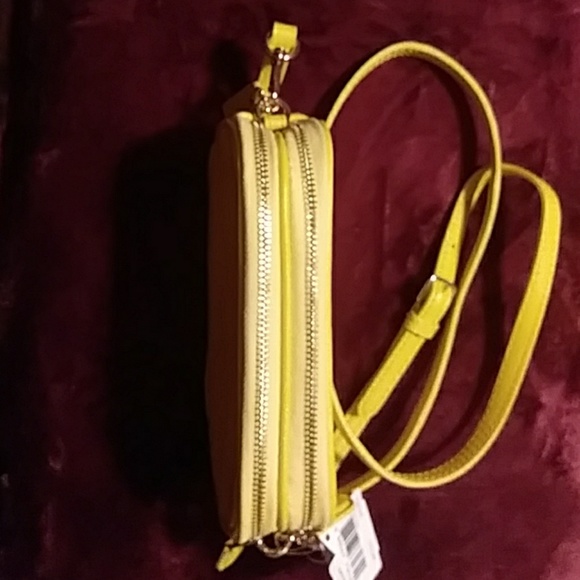 COACH body purse - Picture 3 of 4